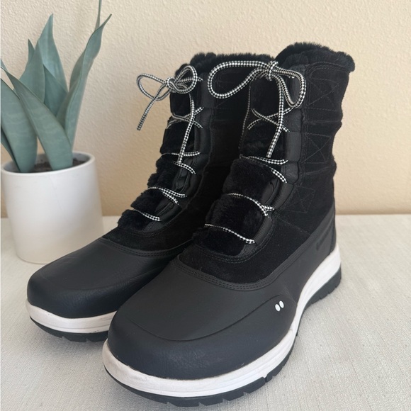 Ryka All Access Black Leather/Textile Winter Boots with White Soles - Picture 6 of 11